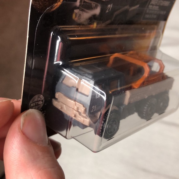 Off-Road Rescue Rig - Picture 6 of 10